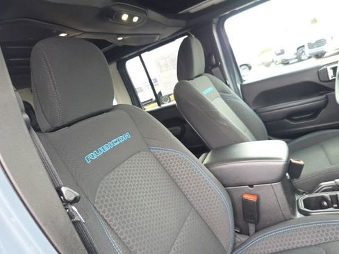 Used 2025 Jeep Wrangler Unlimited Rubicon 4xe w/ Convenience Group image 44