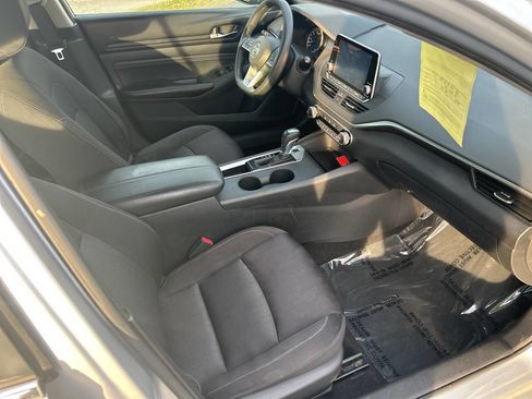 Used 2020 Nissan Altima 2.5 S FWD image 18