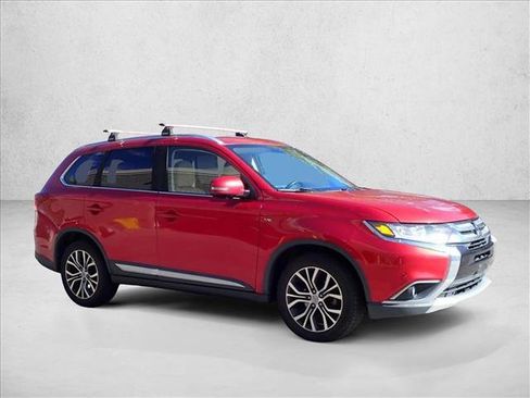 Used 2018 Mitsubishi Outlander GT AWD/4WD image 5