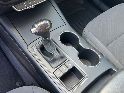 Used 2016 Kia Sorento LX w/ LX Convenience Package image 22