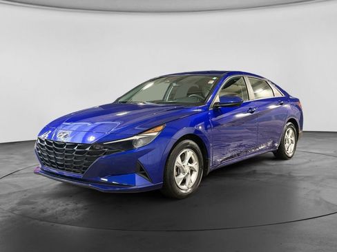 Used 2023 Hyundai Elantra SE FWD image 8
