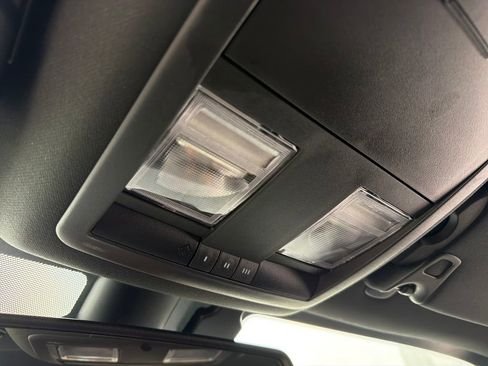 Used 2023 Dodge Challenger R/T image 28