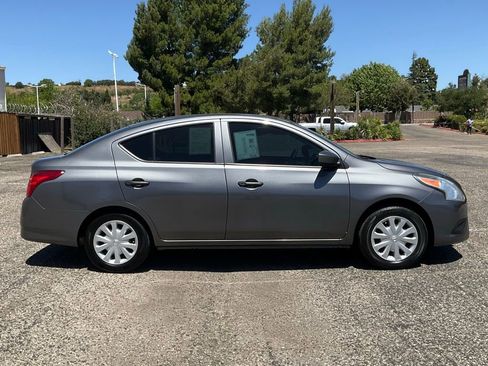 Used 2016 Nissan Versa S image 7