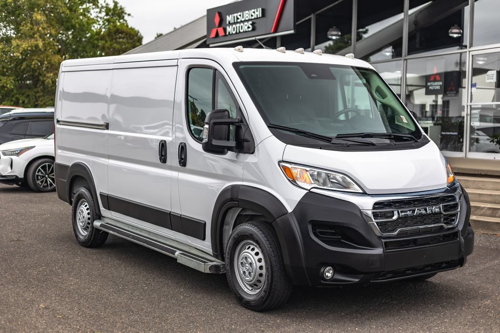 Used 2025 RAM ProMaster 2500 w/ U-Haul Equipment Group FWD image 6