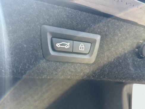Used 2023 BMW 540i w/ M Sport Package RWD image 10