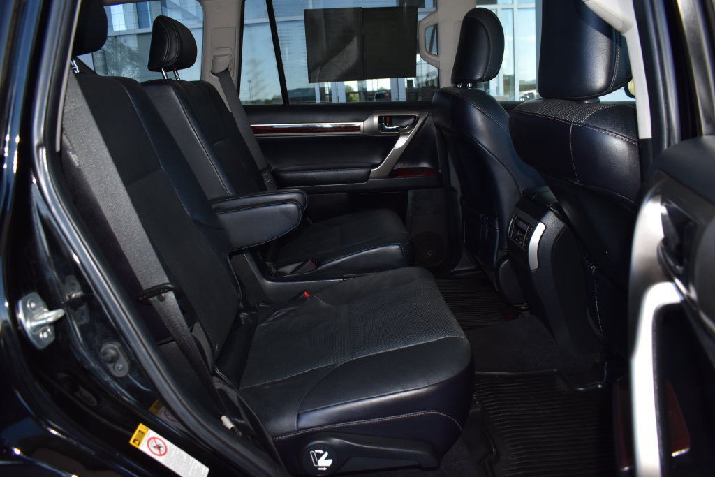 Used 2018 Lexus GX 460 Premium AWD/4WD image 17