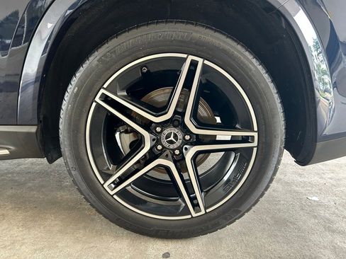Used 2022 Mercedes-Benz GLS 450 4MATIC image 17