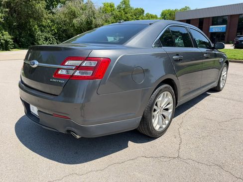 Used 2017 Ford Taurus Limited FWD image 4