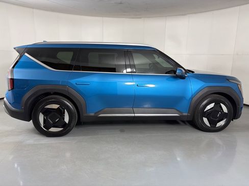 New 2026 Kia EV9 Wind image 9