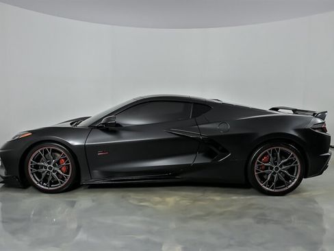 Used 2023 Chevrolet Corvette Stingray Premium Cpe w/ Z51 Performance Package RWD image 8