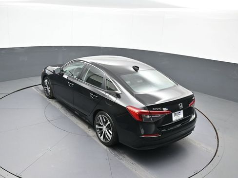 Used 2023 Honda Civic Touring image 40