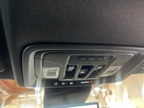 New 2026 Chevrolet Silverado 1500 High Country AWD/4WD image 34