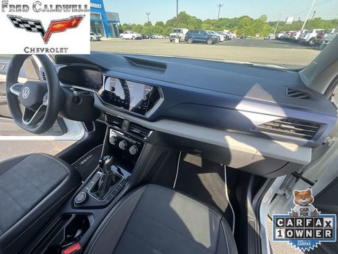 Used 2023 Volkswagen Taos SE AWD/4WD image 35