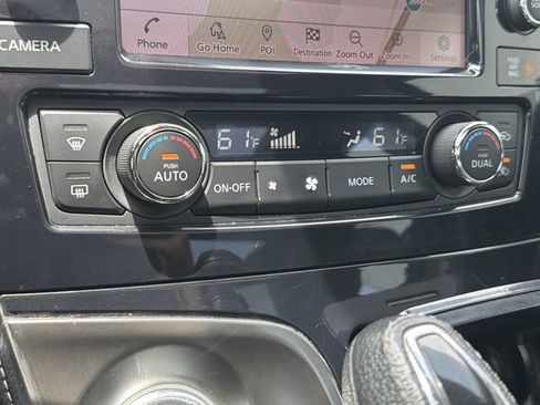 Used 2023 Nissan Maxima Platinum w/ Sport Mat Group FWD image 24