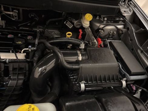 Used 2017 Dodge Journey Crossroad FWD image 23