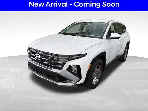 Used 2026 Hyundai Tucson SE FWD image 1