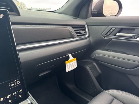 New 2026 GMC Terrain Elevation w/ Elevation Premium Package image 19