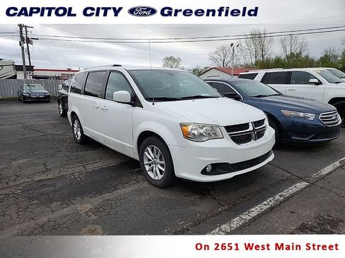 Used 2019 Dodge Grand Caravan SXT FWD image 1