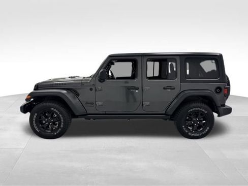 Used 2021 Jeep Wrangler Unlimited Sport AWD/4WD image 3