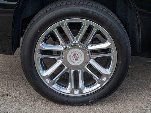 Used 2013 Cadillac Escalade Platinum image 12