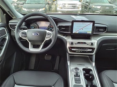 New 2023 Ford Explorer XLT w/ Equipment Group 202A image 14