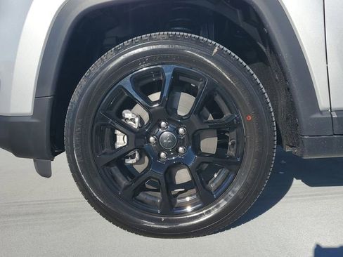 New 2026 Jeep Compass Latitude image 7