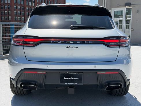 Used 2026 Porsche Macan AWD/4WD image 6