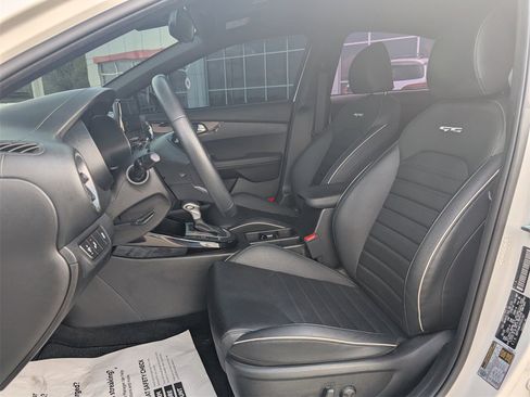 Used 2023 Kia Forte GT-Line w/ GT-Line Premium Package image 11