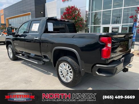 Used 2020 Chevrolet Silverado 2500 High Country w/ Gooseneck/5TH Wheel Package AWD/4WD image 18