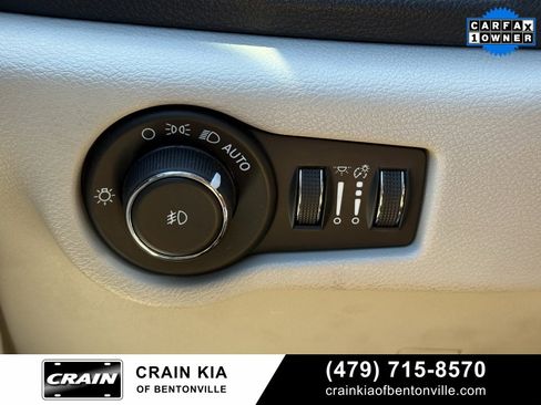 Used 2023 Chrysler Pacifica Limited image 13