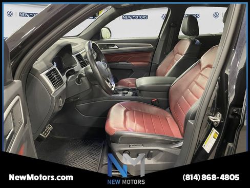 Used 2023 Volkswagen Atlas Cross Sport SEL Premium R-Line AWD/4WD image 9