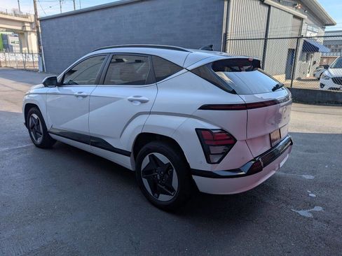 Used 2024 Hyundai Kona Limited image 5