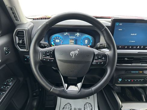 Used 2025 Ford Bronco Sport Badlands image 13