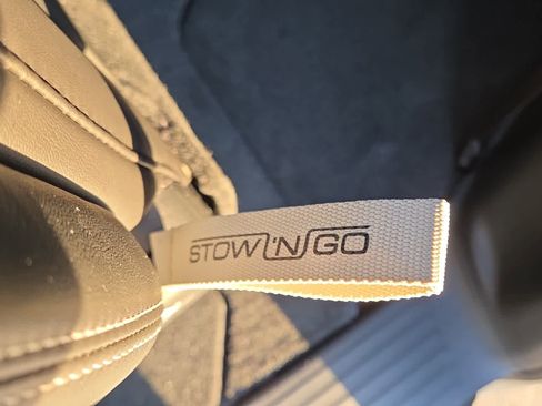 New 2026 Chrysler Pacifica Select image 14