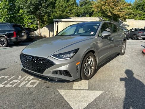 Certified 2022 Hyundai Sonata SEL w/ Convenience Package FWD image 3