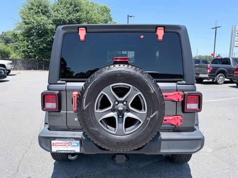 Used 2020 Jeep Wrangler Sport AWD/4WD image 8