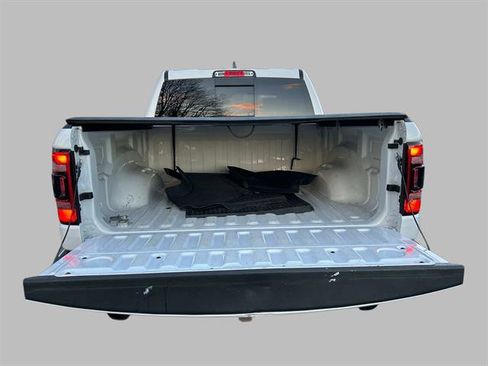 Used 2022 RAM 1500 Big Horn image 11