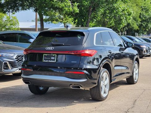 Certified 2025 Audi Q5 Premium Plus w/ Premium Plus AWD/4WD image 8