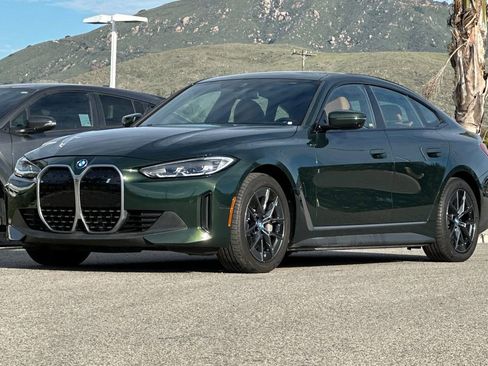 Used 2023 BMW i4 eDrive35 w/ Premium Package image 7