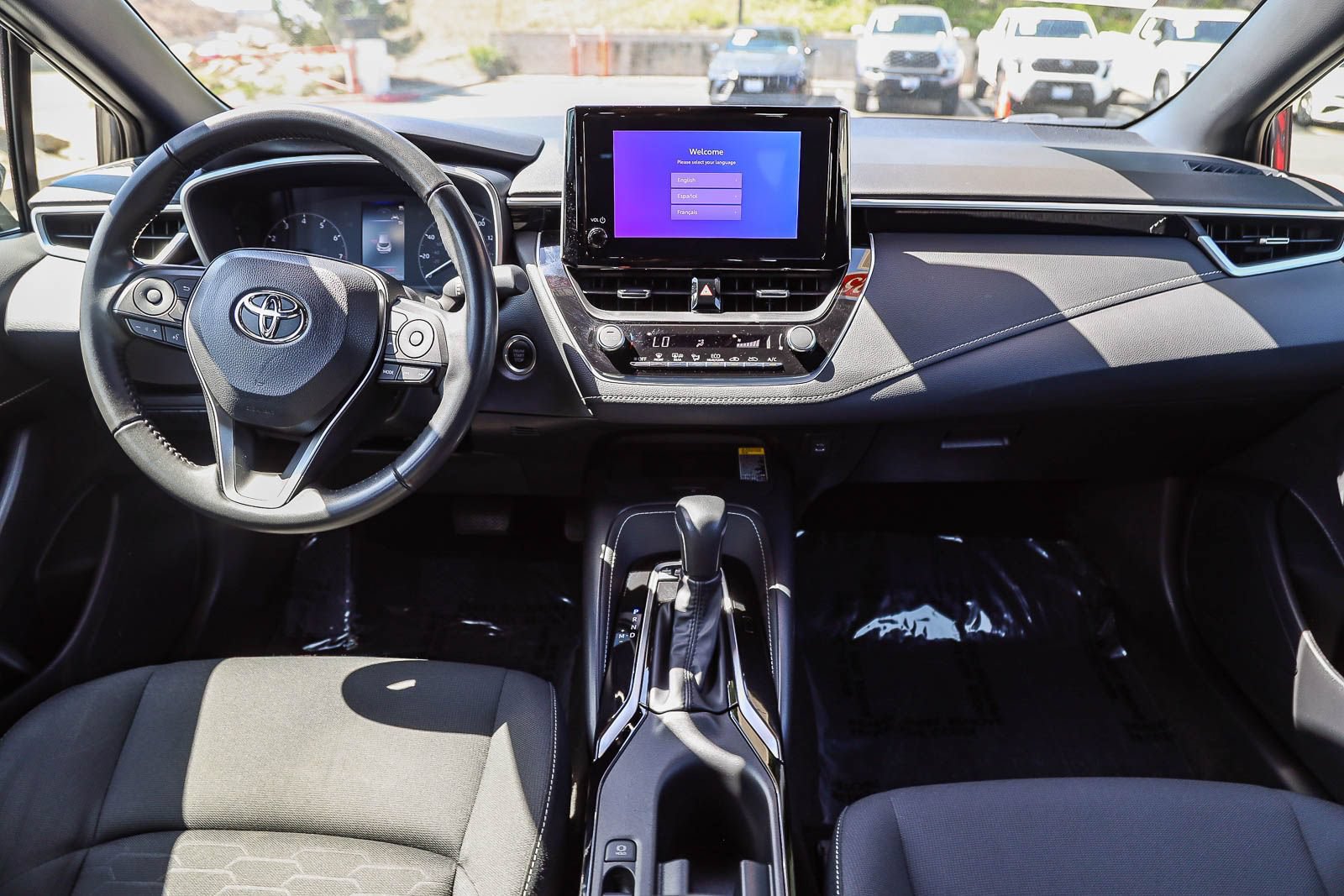 Certified 2025 Toyota Corolla SE w/ SE Package FWD image 12