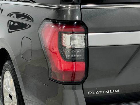 Used 2019 Ford Expedition Max Platinum AWD/4WD image 36