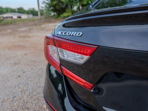 Used 2021 Honda Accord Sport image 10
