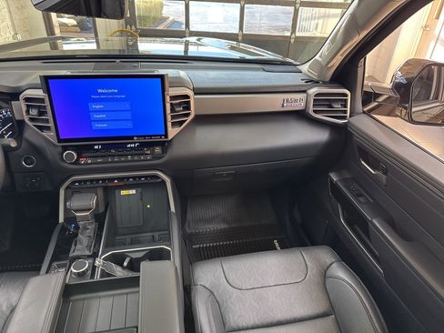 Used 2022 Toyota Tundra Limited image 46