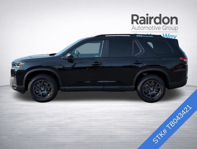 Certified 2026 Honda Pilot TrailSport image 4