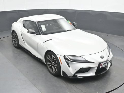 Used 2022 Toyota Supra w/ Safety & Technology Package RWD image 32