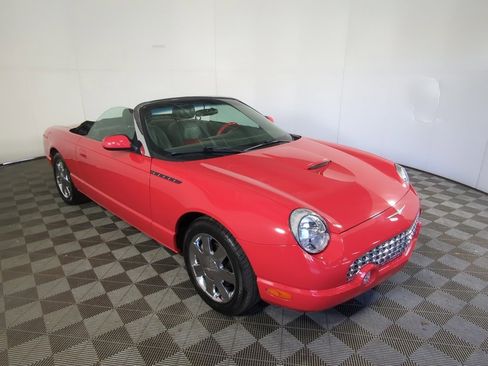 Used 2002 Ford Thunderbird image 13