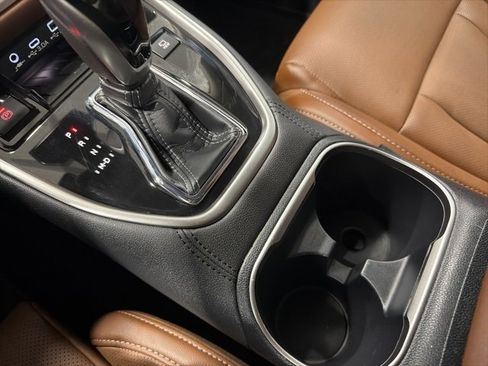 Certified 2025 Subaru Outback Touring XT image 24