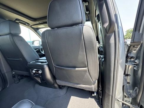 Used 2024 GMC Yukon Denali RWD image 22