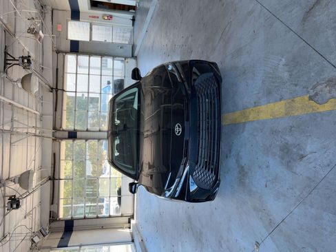 Used 2025 Toyota Camry LE image 21