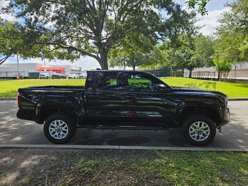 Certified 2025 Toyota Tacoma SR5 RWD image 7